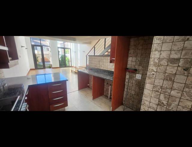 1 BEDROOM DUPLEX FOR SALE IN BEDFORD GARDENS